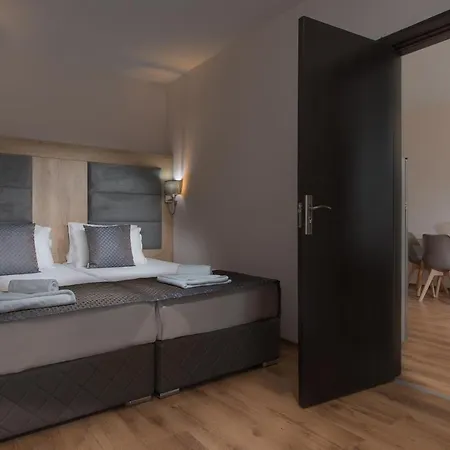 Miramar Luxury