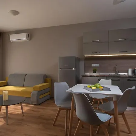 Apart-hotel Miramar Luxury *