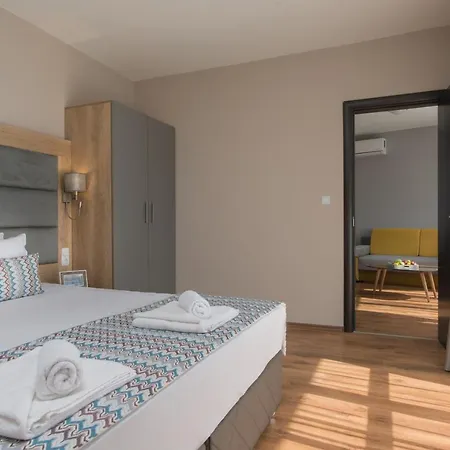 Apart-hotel Miramar Luxury